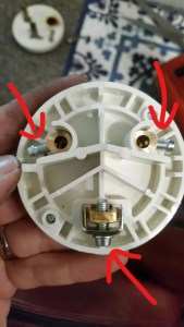 changer_prise_male_05