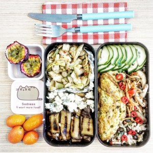 Bento légumes méditerranéen et omelette asiatique végétarienne